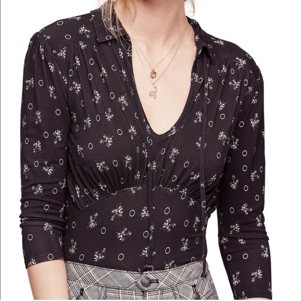 Free People Soraya Black Top Medium NWT - Picture 2 of 10